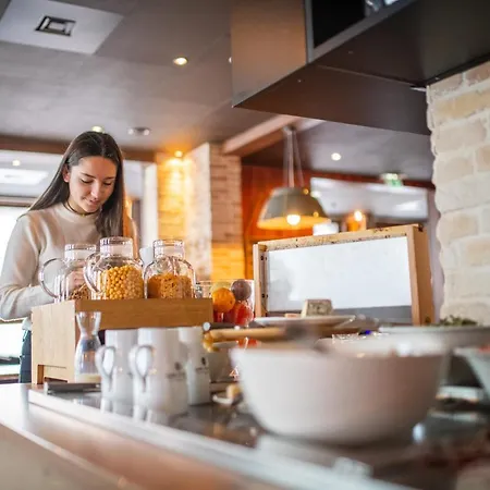 Lägenhetshotell Le Hameau Du Kashmir Val Thorens